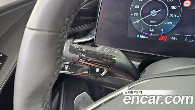 Kia Niro — Фото автомобиля 29