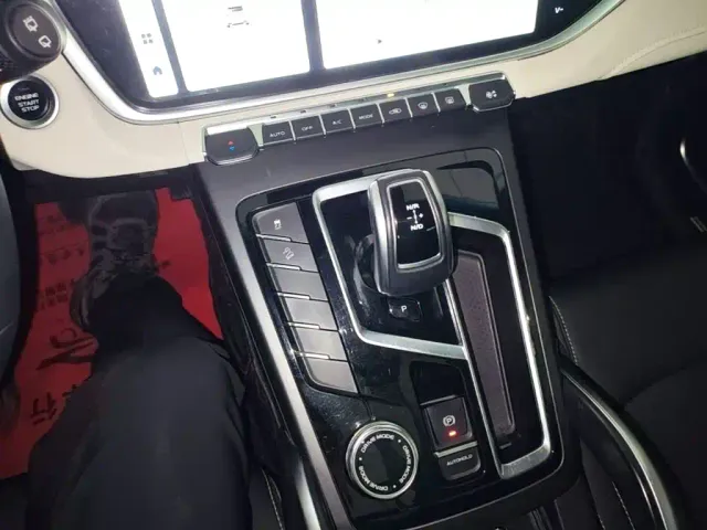 Geely Boyue — Фото автомобиля 13