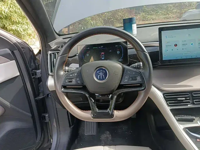BYD Song Pro — Фото автомобиля 10