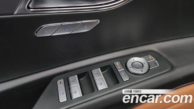 Genesis GV80 — Фото автомобиля 27