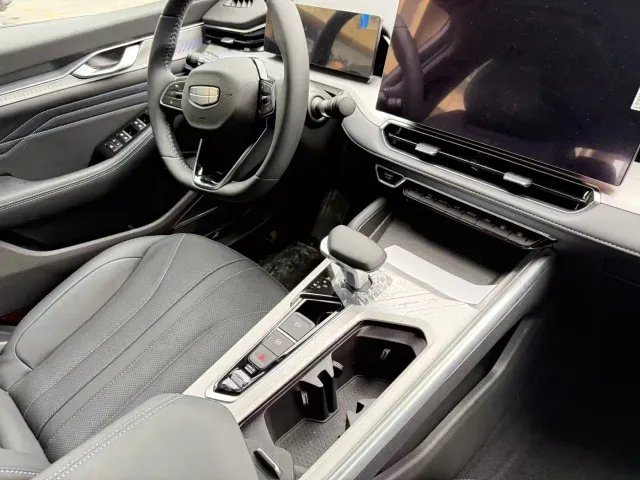 Geely Xingrui — Фото автомобиля 9
