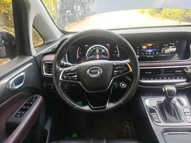 GAC Trumpchi M6 — Фото автомобиля 10