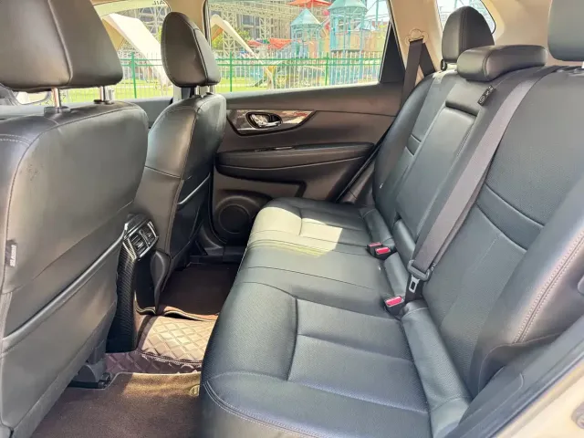 Nissan X-Trail — Фото автомобиля 6