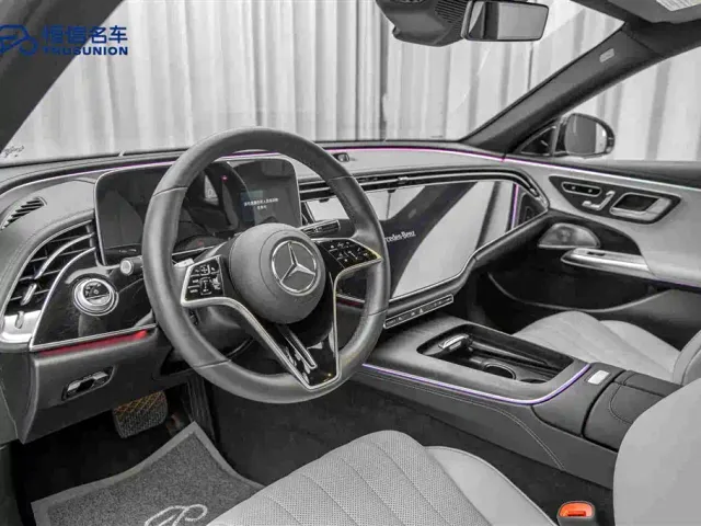 Mercedes-Benz E-Class — Фото автомобиля 12
