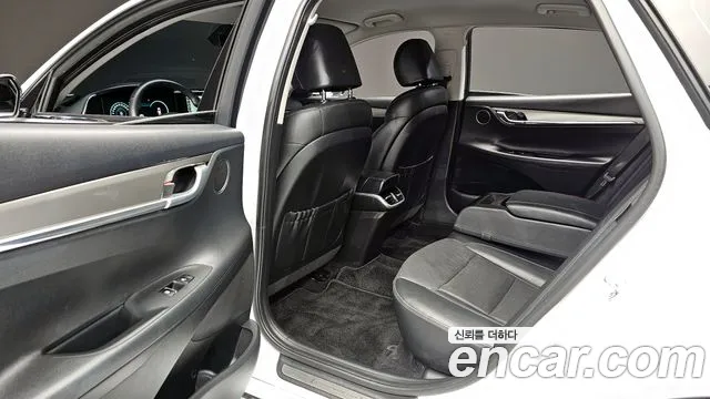 Hyundai Grandeur Новый Grandeur IG — Фото автомобиля 9