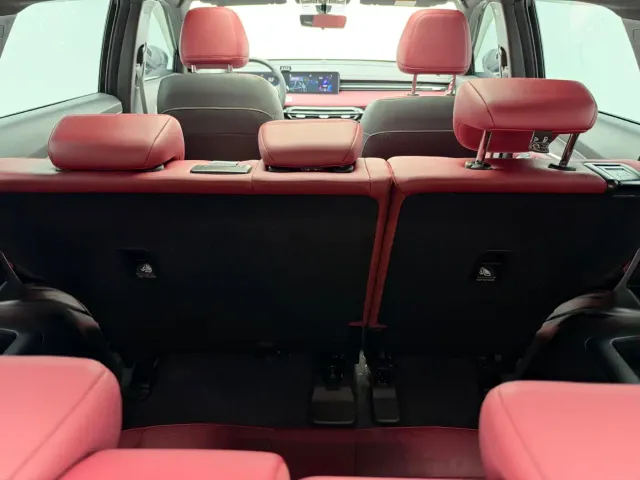Jetour X70 Plus — Фото автомобиля 10