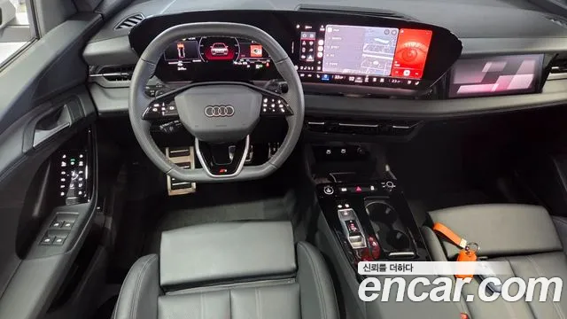 Audi Q6 e-tron — Фото автомобиля 11