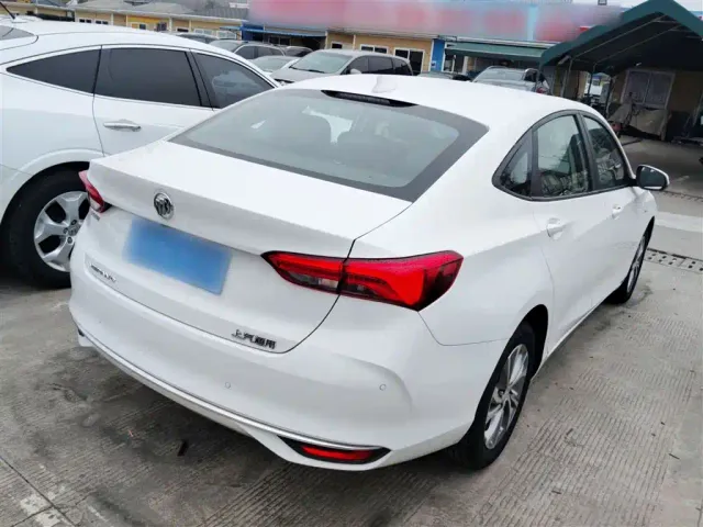 Buick Verano — Фото автомобиля 4