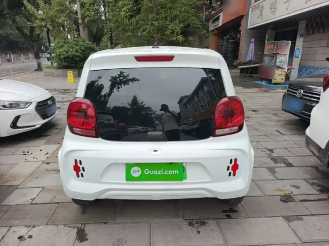Roewe Clever — Фото автомобиля 3