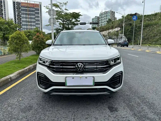 Volkswagen Tayron GTE Plug-in Hybrid — Фото автомобиля 2