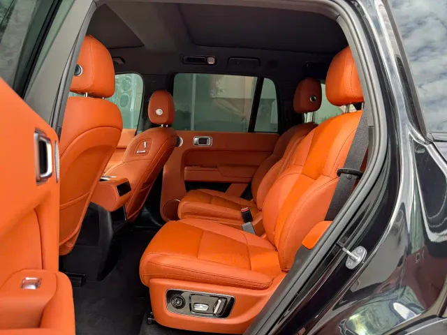 Li Auto L8 — Фото автомобиля 6