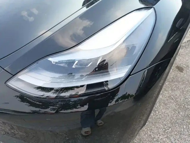 Tesla Model Y — Фото автомобиля 23