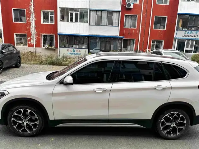 BMW X1 — Фото автомобиля 4