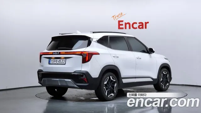 Kia Seltos Новый Seltos Бензин 2.0 2WD — Фото автомобиля 2
