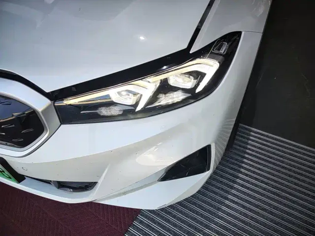 BMW i3 — Фото автомобиля 23