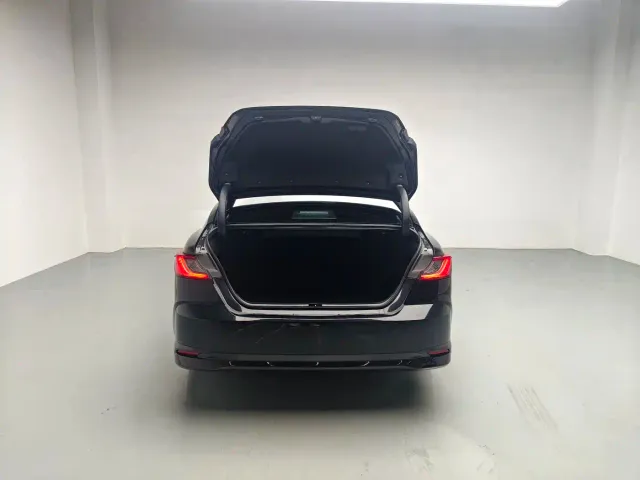Toyota Camry — Фото автомобиля 7