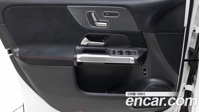 Mercedes-Benz GLB-Class X247 — Фото автомобиля 15