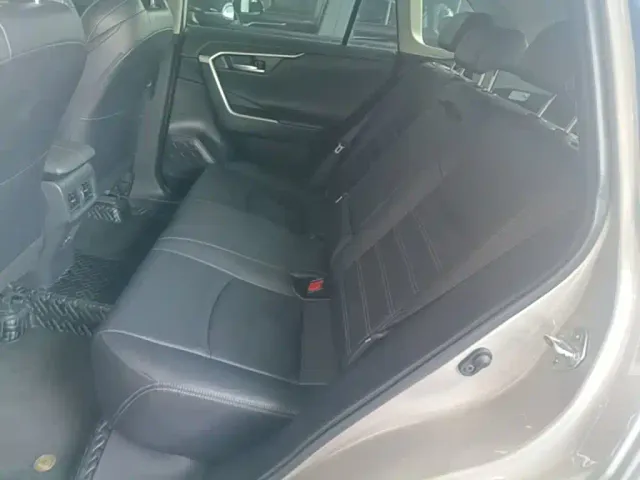 Toyota Wildlander — Фото автомобиля 16