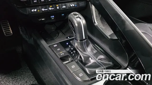 Hyundai Avante CN7 — Фото автомобиля 9