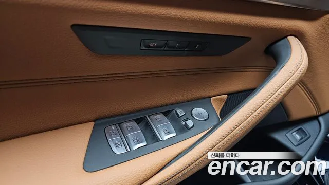 BMW 5 Series G30 — Фото автомобиля 29