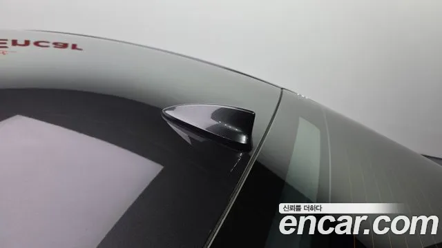 Genesis G80 Бензин 2.5 турбо AWD — Фото автомобиля 30