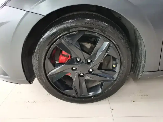 Hyundai Elantra — Фото автомобиля 22