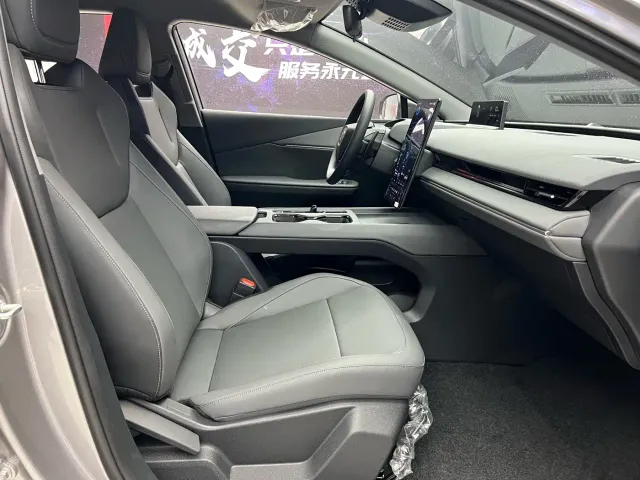 Toyota bZ3 — Фото автомобиля 26