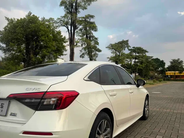 Honda Civic — Фото автомобиля 21