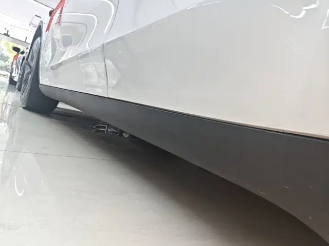 Tesla Model Y — Фото автомобиля 21