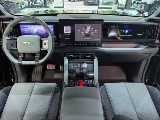 BYD FangChengBao Leopard 5 — Фото автомобиля 7