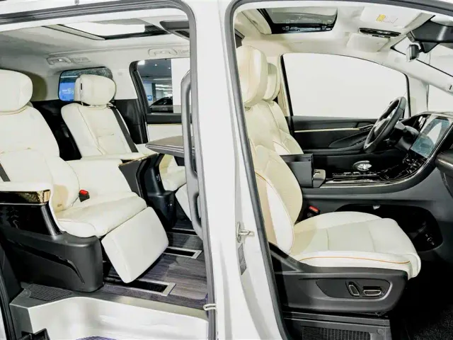 GAC Trumpchi E9 — Фото автомобиля 24