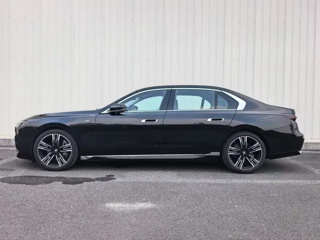 BMW 7 Series — Фото автомобиля 4