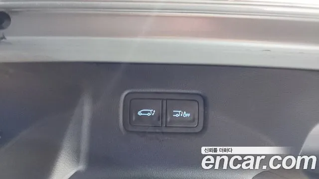 Hyundai Staria Staria 4WD Tourer 9 мест — Фото автомобиля 19