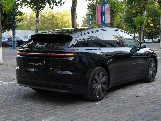 Li Auto i6 — Фото автомобиля 5