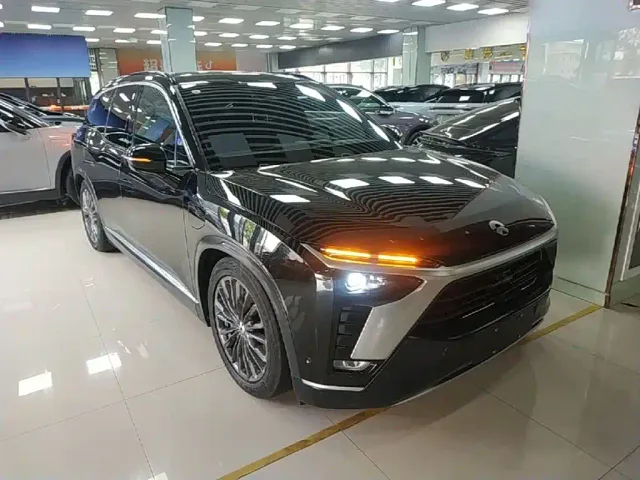 Nio ES8 — Фото автомобиля 3