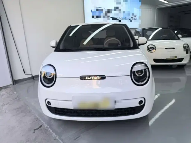 Changan Lumin — Фото автомобиля 2