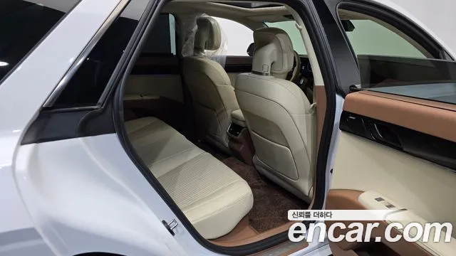 Hyundai Grandeur GN7 — Фото автомобиля 17
