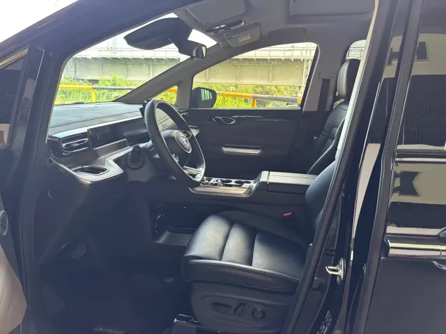 GAC Trumpchi E8 — Фото автомобиля 5