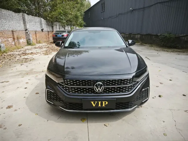 Volkswagen Passat — Фото автомобиля 2