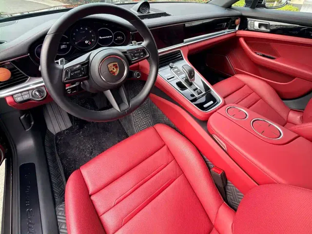 Porsche Panamera — Фото автомобиля 10