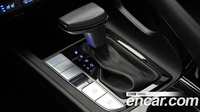Hyundai Avante CN7 — Фото автомобиля 9