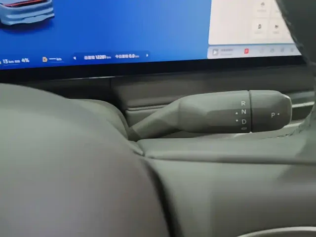 IM Motors LS6 — Фото автомобиля 18