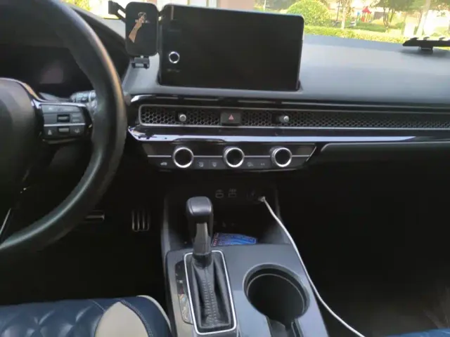 Honda Civic — Фото автомобиля 16