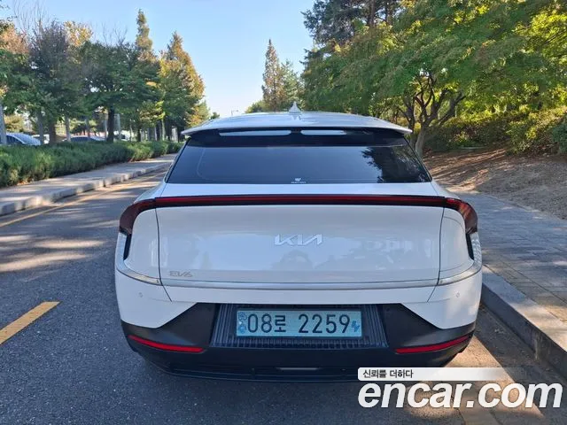 Kia EV6 — Фото автомобиля 5