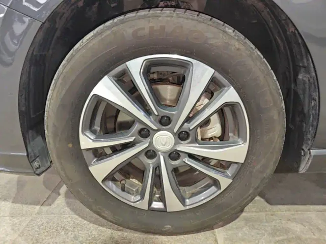 Changan Eado — Фото автомобиля 22