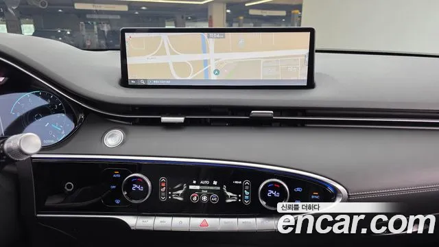 Genesis GV70 — Фото автомобиля 14