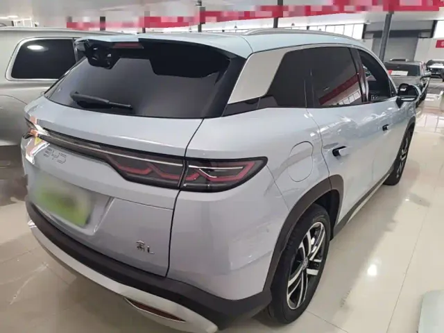 BYD Song L DM-i — Фото автомобиля 6