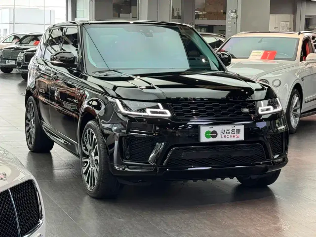Land Rover Range Rover Sport — Фото автомобиля 3
