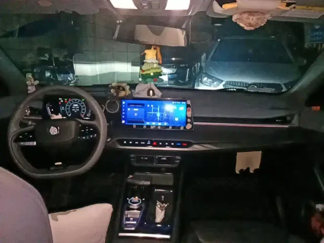 Changan Raeton Plus — Фото автомобиля 5
