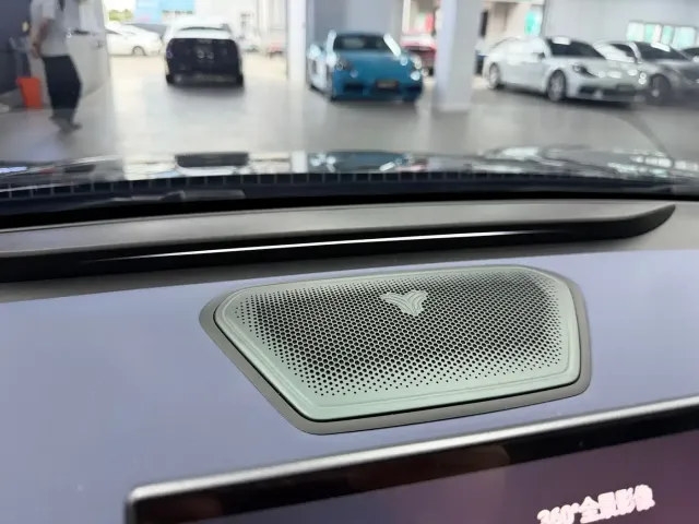 Hozon Neta GT — Фото автомобиля 15